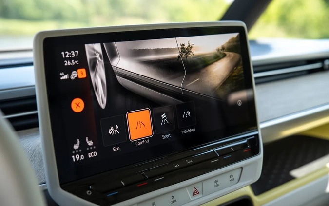 Volkswagen ID.Buzz cena 245877 przebieg: 8, rok produkcji 2022 z Dęblin małe 667